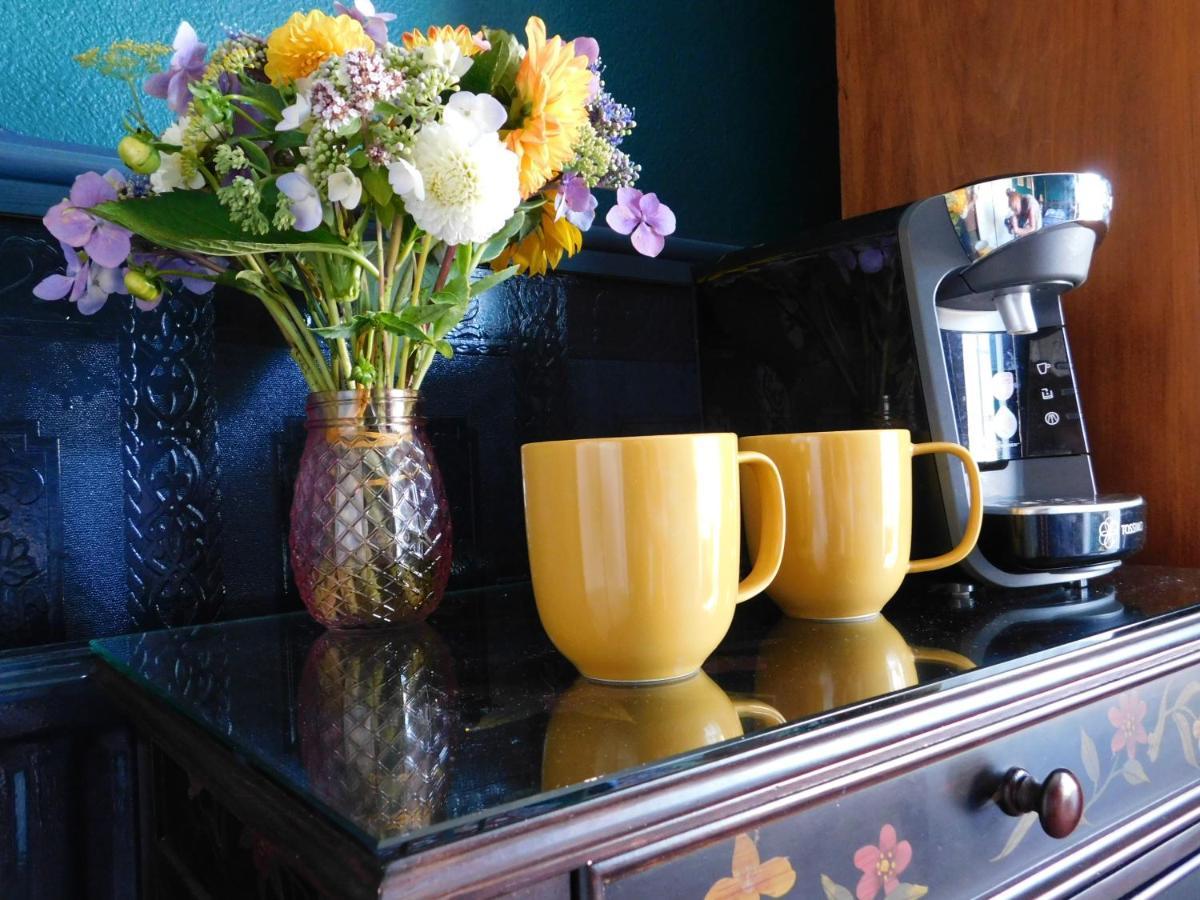 The Bear Bread Bakery B&B, Ensuite Rooms Above The Bakery, Colyton Exteriör bild