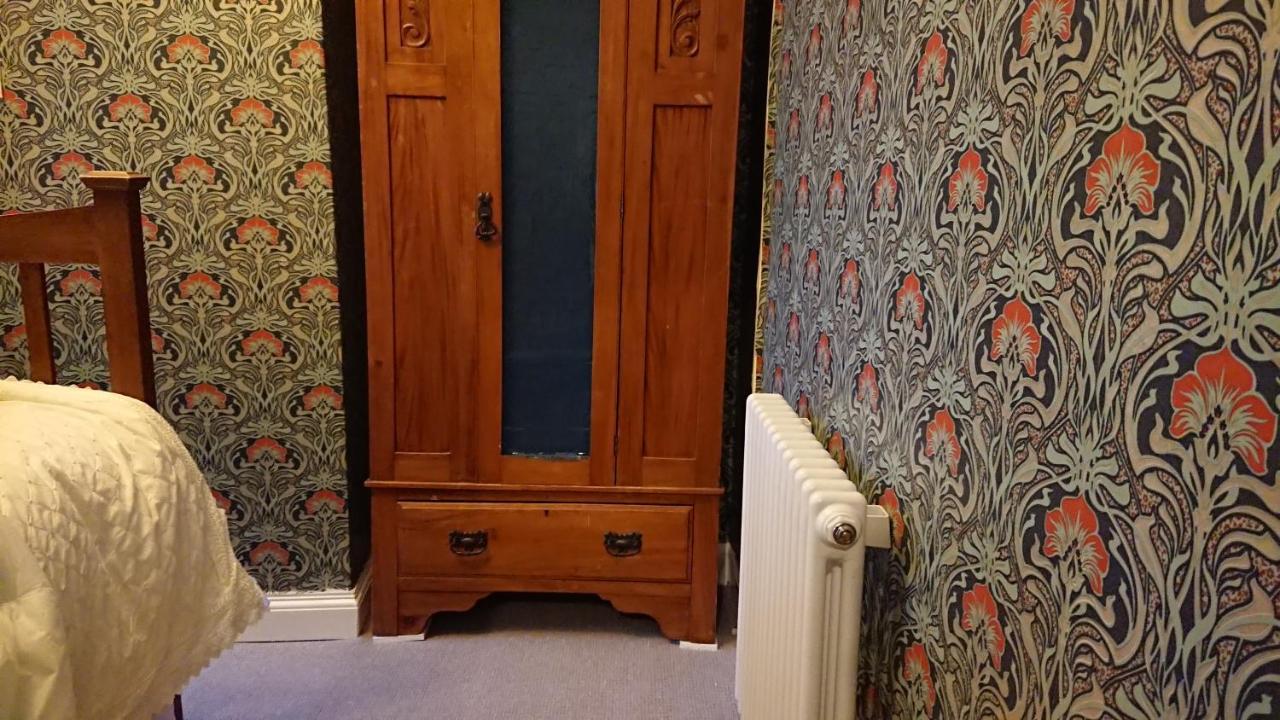 The Bear Bread Bakery B&B, Ensuite Rooms Above The Bakery, Colyton Exteriör bild